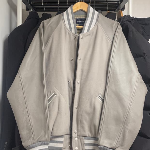 디스이즈네버댓 바시티자켓(L)