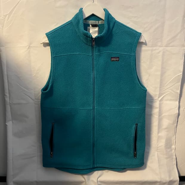 파타고니아 에메랄드색 베스트 조끼