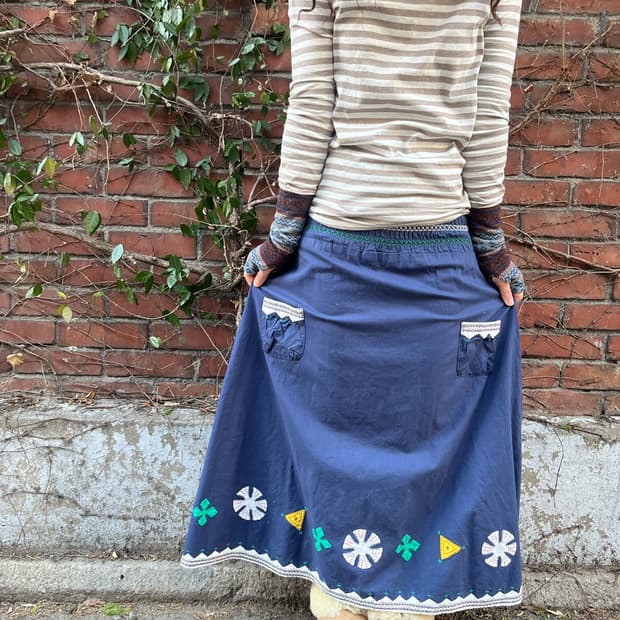 패치 포인트 블루 코튼 롱스커트