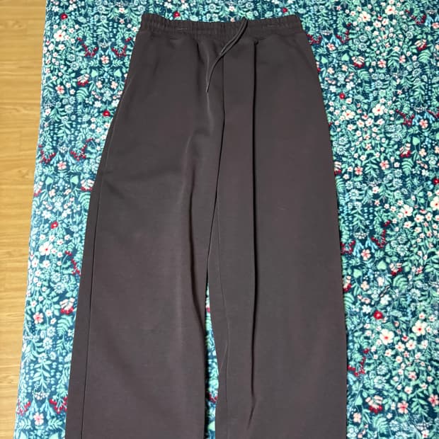 유니클로 U - 다크브라운 와이드 스웻팬츠