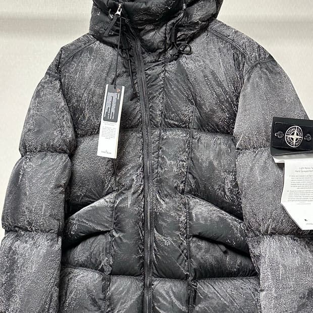 스톤아일랜드 텔라 스프레이 리플렉티브 패딩 26ss 새상품