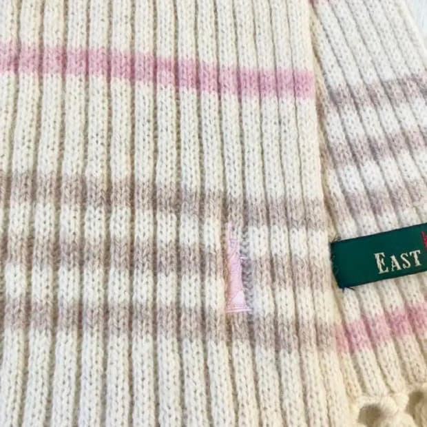 이스트보이 스트라이프 니트 머플러 라떼갸루 딸초
