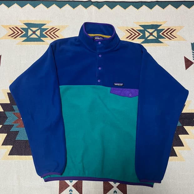 파타고니아 신칠라 투톤 컬러 스냅티 L