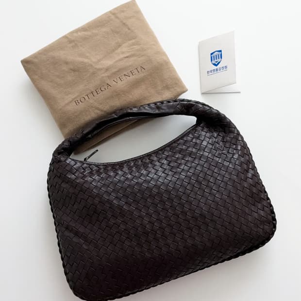 보테가베네타 인트레치아토 호보백 (다크브라운)