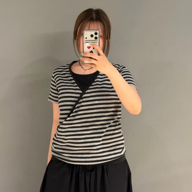 wrap design layered detail tee 