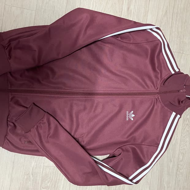 아디다스 베켄바우어 콰이어트크림슨s