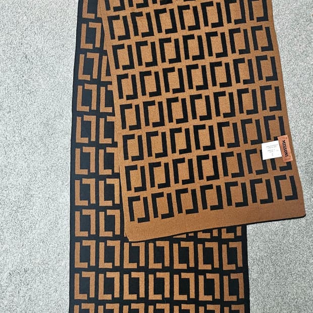 [미실착]MISSONI 미쏘니 로고 패턴 머플러 브라운/블랙