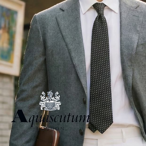 아쿠아스큐텀 실크 블랙 도트 패턴 넥타이 7.1cm A+등급 E703