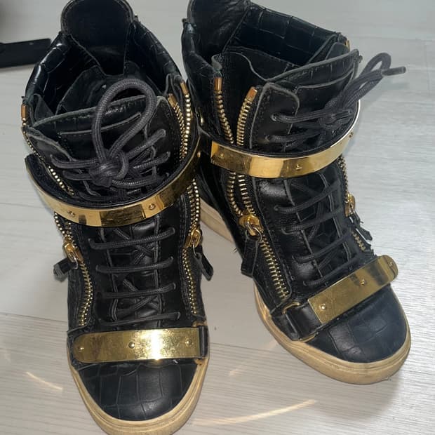 쥬세페 자노티 37.5 블랙 흰창 웨지스니커즈