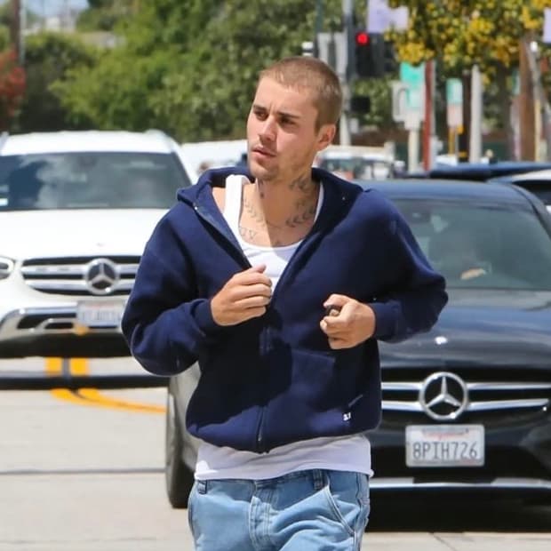 구매) 러셀 후드집업 m사이즈 네이비