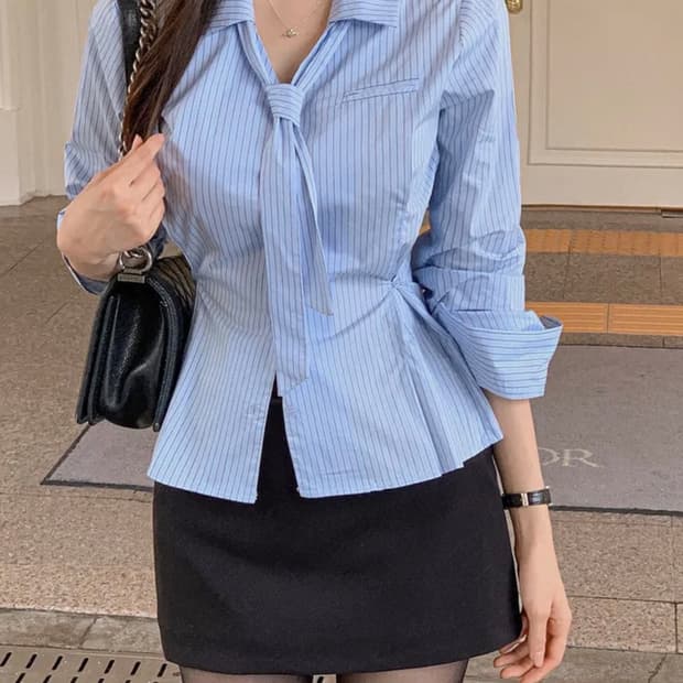 (새상품) 허리 얇아보이는 슬림 머플러셔츠