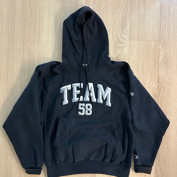 빈티지 챔피언 리버스웨이브 맨투맨 입니다. 