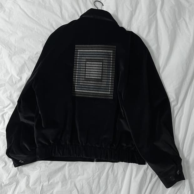 아모멘토 벨벳 점퍼