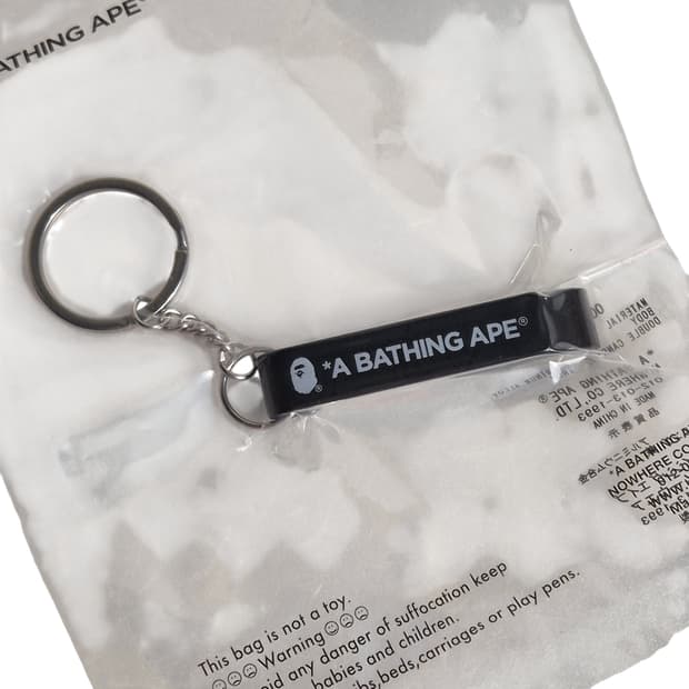 BAPE) 베이프 러버 루프 키체인