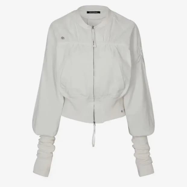 페인오어플레져 SARA SHIRRING JUMPER 화이트