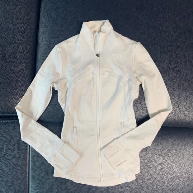 룰루레몬 디파인 2사이즈,화이트/본