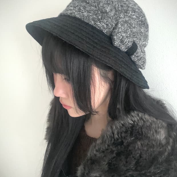 Wool ribbon hat