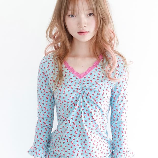 샵페어리 Little strawberry lace top (mint)