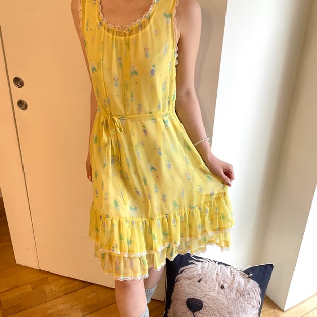 Pattern lemon dress