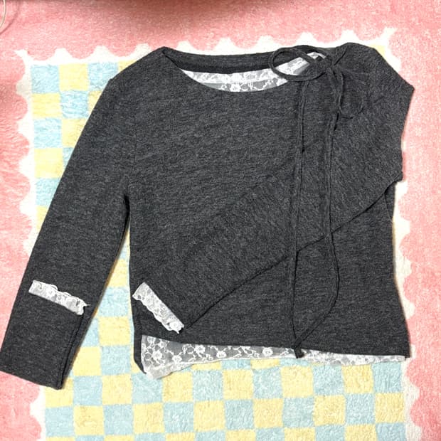 레이스 언발 보트넥 니트