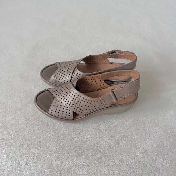 [235] Clarks 클락스 플랫폼 샌들