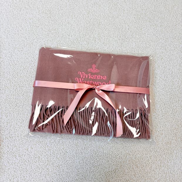 비비안웨스트우드 핑크 울 머플러