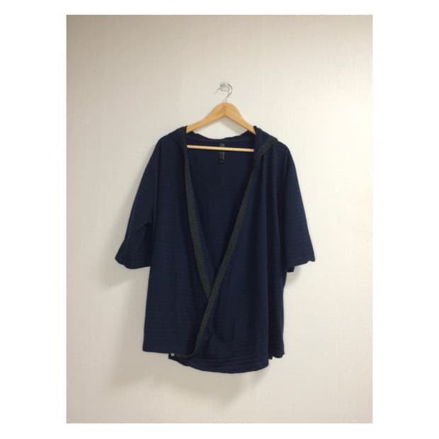 빈티지 네이비 도트라인 7부 소매 버튼 후드