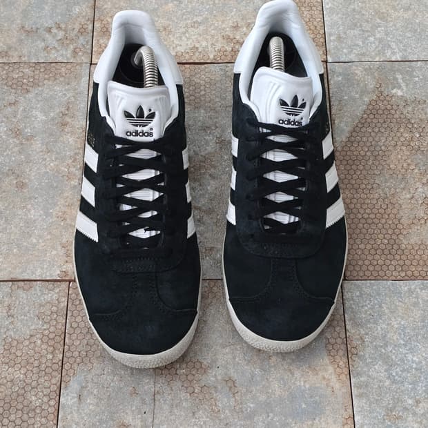 (230)아디다스 가젤 검흰 