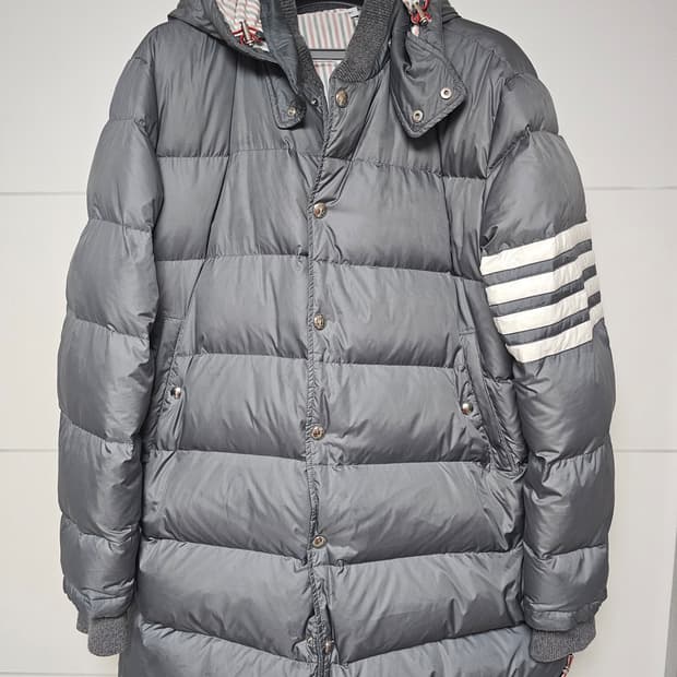 톰브라운 24년식 사선완장 후드 롱패딩(4/105/정품)