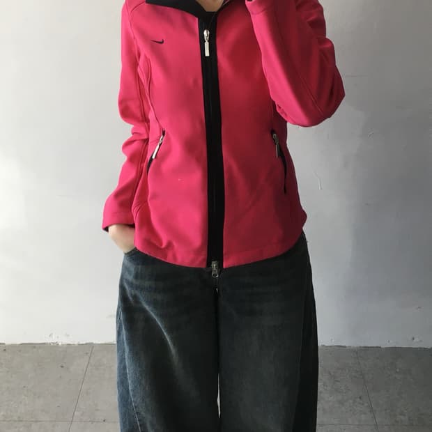 나이키 스우시 기능성집업