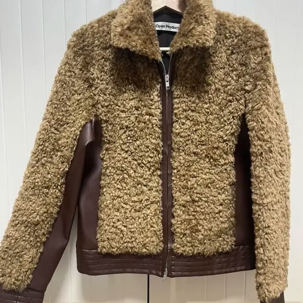 더오픈프로덕트 시어링 바이커 점퍼