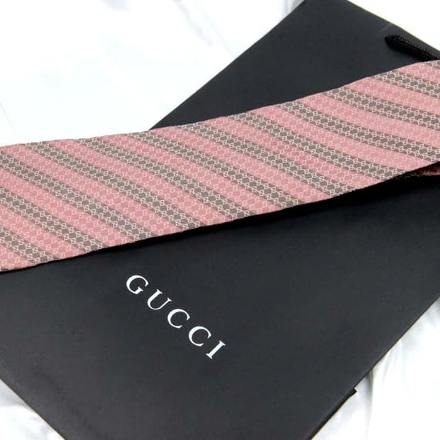  구찌 9.3cm A등급 GG로고 클래식 남자 명품 넥타이