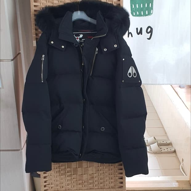 무스너클 쓰리쿼터 패딩 새상품급 정품 L(감정O)