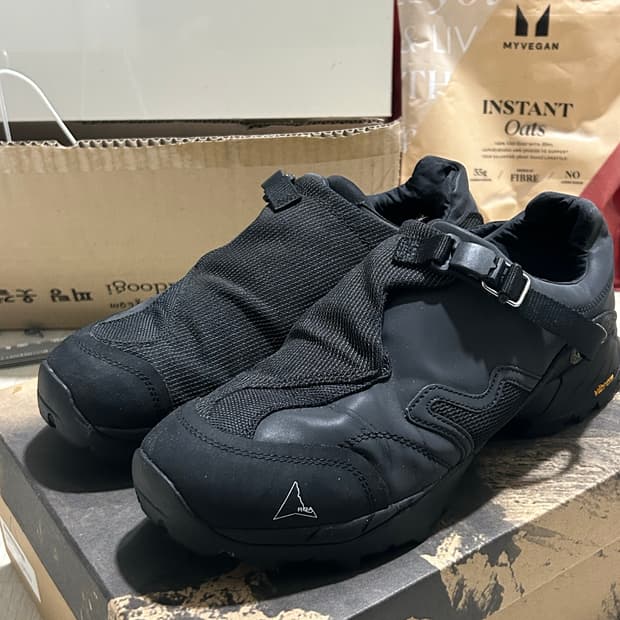 로아 미나르 42 가죽