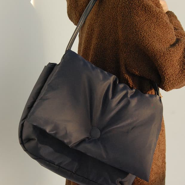 Salle de bal padded bag