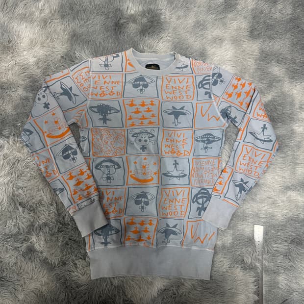 비비안웨스트우드 맨투맨 xs 사이즈