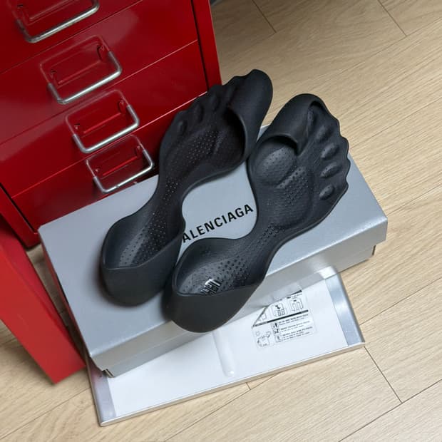 [42] 발렌시아가 제로 스니커즈