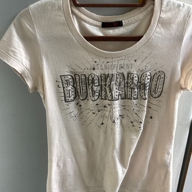 Buckaroo 버커루 슬림핏 데미지 반팔 (착용샷은 문의)