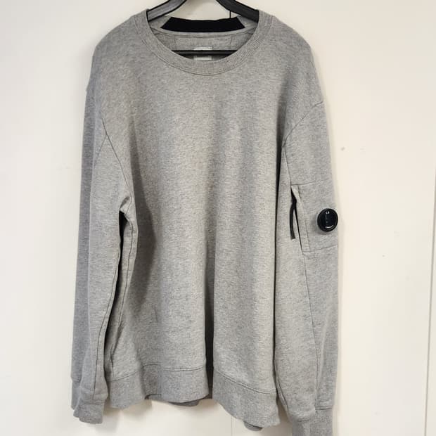 C.P.컴퍼니 정품 그레이 맨투맨 2XL