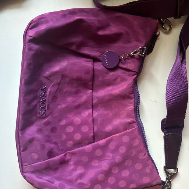 Y’saccs 땡땡이 크로스백