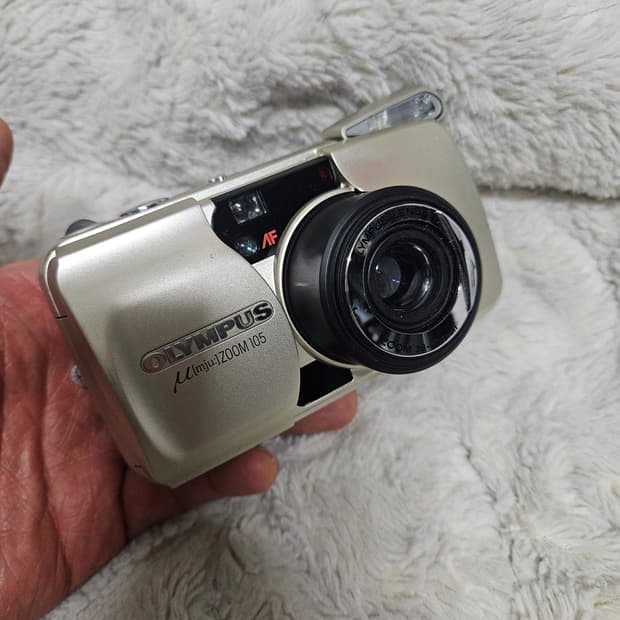 올림푸스 뮤 줌 105 빈티지 카메라 레트로 카메라