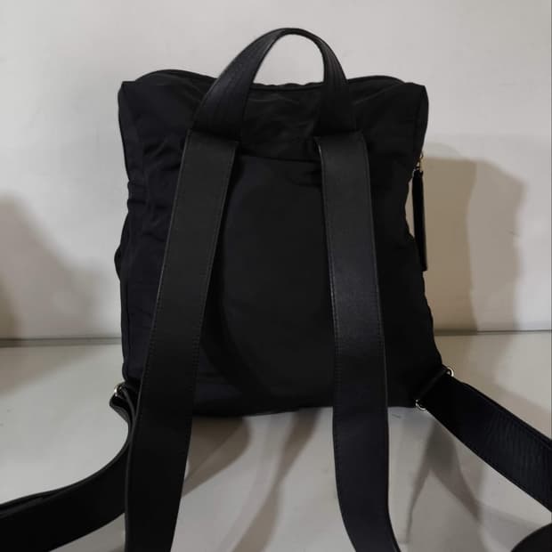 만다리나덕 미니 백팩 리무빙 폴리우레탄