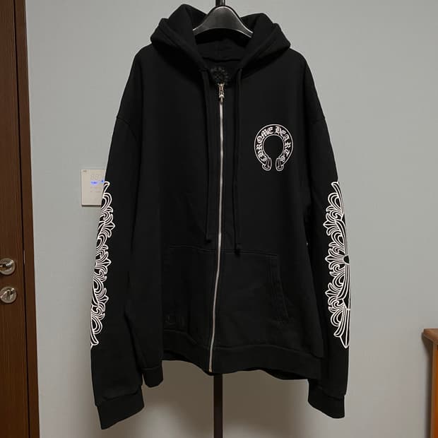 [XXL] 크롬하츠 홀스슈 플로랄 퍽 유 로고 플리스 집업 후드 블랙