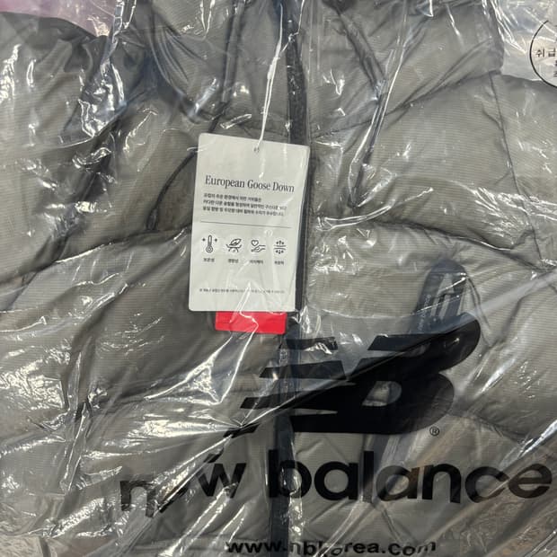 M 뉴발란스 플라잉77 슈퍼라이트 후드형 헤비 구스다운 그레이 판매