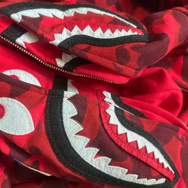 베이프 적계 더블 카모 후드집업