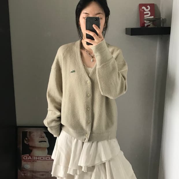 라코스테 (주)서광 올드스쿨 모 브이넥 가디건 아이보리 