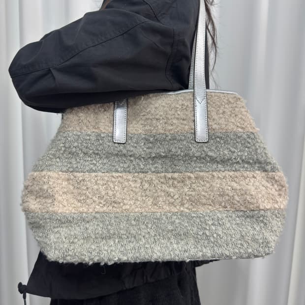 lupuy fleece silver bag 