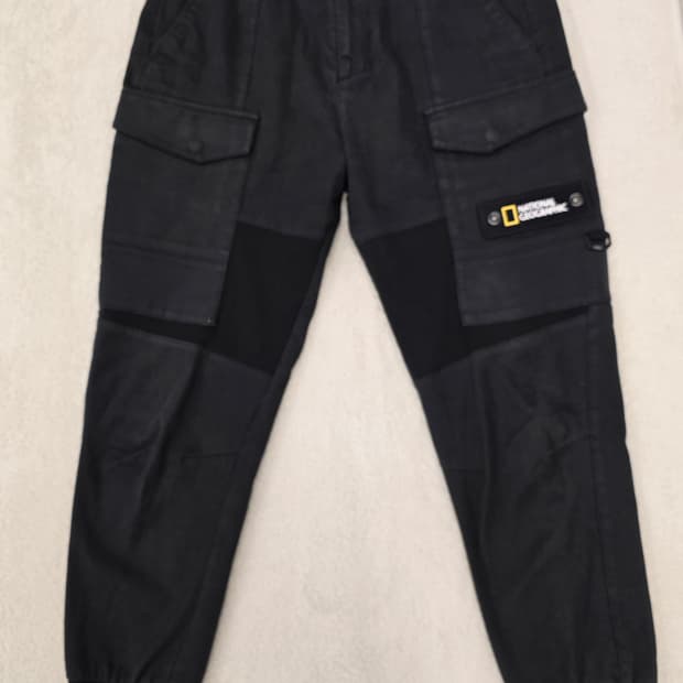 네셔널지오그래픽 남성 카고조거팬츠.  
싸이즈 32