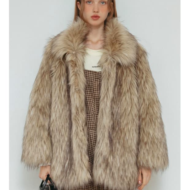 온무드 해브 믹스 퍼 하프 코트 퍼자켓