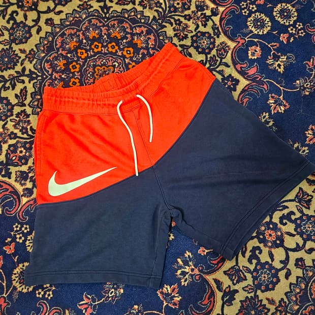  나이키(Nike) NSW 빅스우시 컬러블럭 반바지